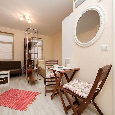 Small Apartment In Sikupilli Tallinn Exterior foto