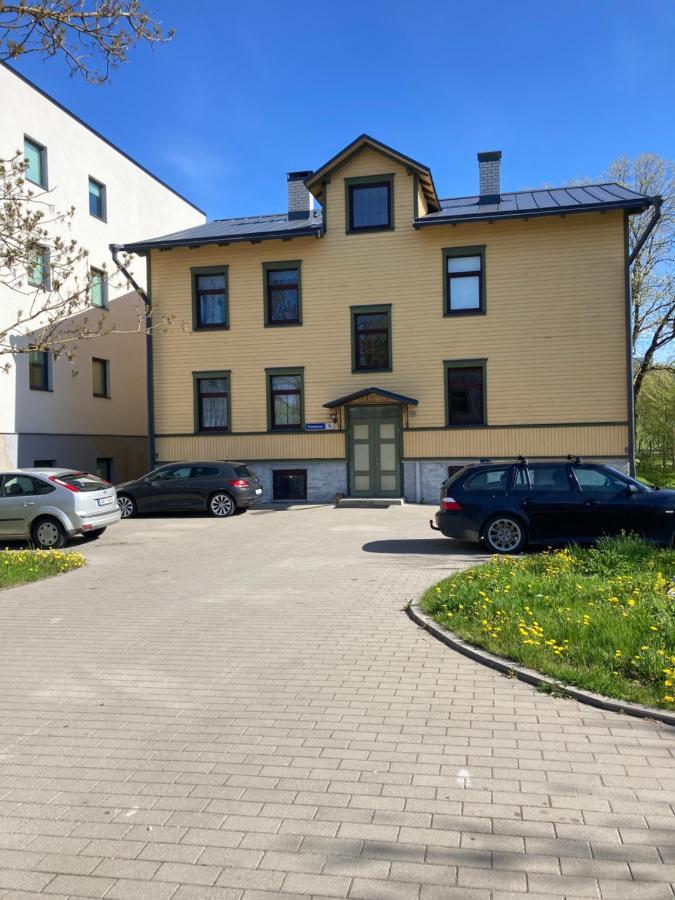 Small Apartment In Sikupilli Tallinn Exterior foto