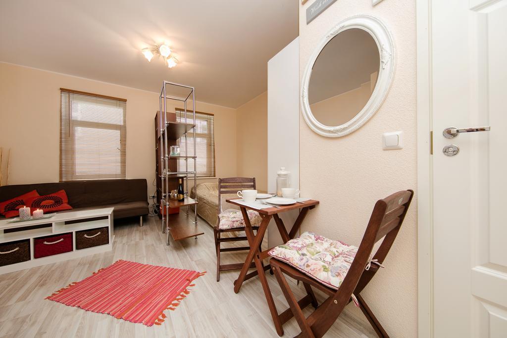 Small Apartment In Sikupilli Tallinn Exterior foto