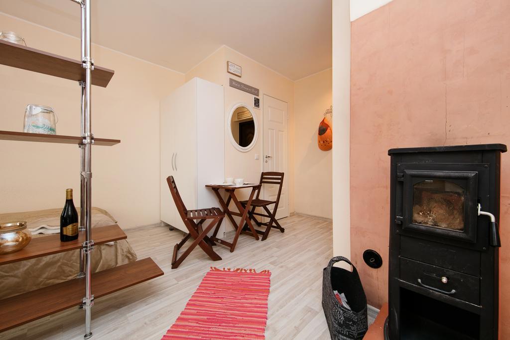 Small Apartment In Sikupilli Tallinn Exterior foto