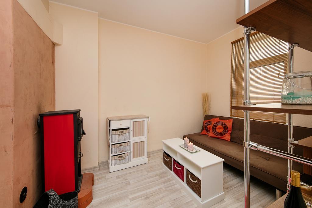 Small Apartment In Sikupilli Tallinn Exterior foto